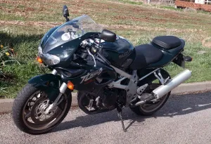 Shirlaw's Suzuki TL 1000S motorbike April 1998 Shirlaw's Suzuki TL 1000S motorbike April 1998