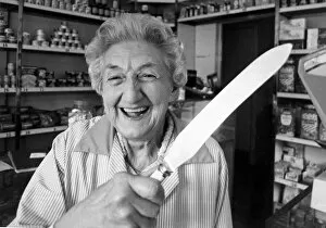 Images Dated 7th September 1981: Shopkeeper Dorothy Gleave holding a knife that she used to chase away two armed teengaers
