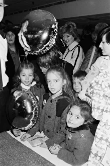 Shoppers at Hamleys, London toy store. 3rd December 1983 Shoppers at Hamleys, London toy store. 3rd December 1983