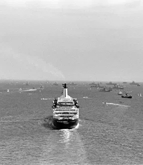 Silver Jubilee Navy Review June 1977 The Cunard Cruise Liner QE2 sailing Silver Jubilee Navy Review June 1977 The Cunard Cruise Liner QE2 sailing