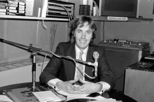 Simon Dee starts his new programme with Radio Luxembourg August 1980 Simon Dee starts his new programme with Radio Luxembourg August 1980