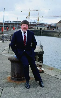 Simon Weston Falklands War casuality seen here at Govan Dock Glasgow April 1989 Simon Weston Falklands War casuality seen here at Govan Dock Glasgow April 1989