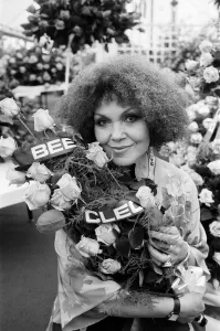 Singer Cleo Laine at the Chelsea Flower Show. 18th May 1981 Singer Cleo Laine at the Chelsea Flower Show. 18th May 1981