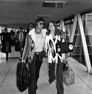 Singer Glen Campbell with his daughter Debbie. April 1975 75-1844 Singer Glen Campbell with his daughter Debbie. April 1975 75-1844