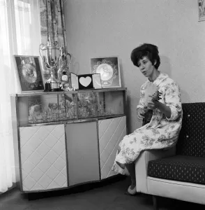 Singer Helen Shapiro pictured at her home. 24th May 1962 Singer Helen Shapiro pictured at her home. 24th May 1962