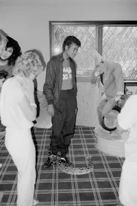 Singer Michael Jackson introduces Daily Mirror competition winner Susan Coburn to his pet Singer Michael Jackson introduces Daily Mirror competition winner Susan Coburn to his pet