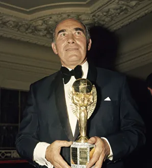 Sir Alf Ramsey seen here with a replica of the 1966 World Cup for his testimonial dinner Sir Alf Ramsey seen here with a replica of the 1966 World Cup for his testimonial dinner