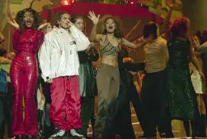 Mirror/0000to0099 00086/smash hits pole winners party 1996 spice girl mel Mirror/0000to0099 00086/smash hits pole winners party 1996 spice girl mel