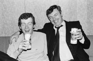Snooker player Steve Davis having beer with a fan. 8th June 1981 Snooker player Steve Davis having beer with a fan. 8th June 1981