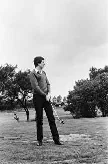 Snooker player Steve Davis playing golf. 8th June 1981 Snooker player Steve Davis playing golf. 8th June 1981