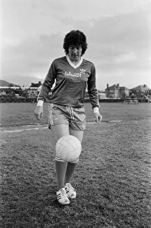 Soccer star Maureen Reynolds pictured in Prestatyn, North Wales. 5th June 1981 Soccer star Maureen Reynolds pictured in Prestatyn, North Wales. 5th June 1981