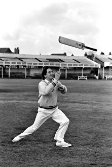 Sport. Unusual. Humour. Cricketer Derek Randall. Derek Randall Sport. Unusual. Humour. Cricketer Derek Randall. Derek Randall
