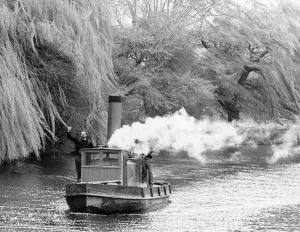 Steam boat on the River Cam, Cambridgeshire. 1st April 1991 Steam boat on the River Cam, Cambridgeshire. 1st April 1991