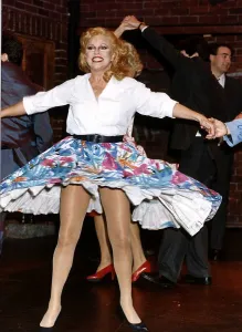 Stephanie Lawrence actress/singer dancing A©Mirrorpix Stephanie Lawrence actress/singer dancing A©Mirrorpix
