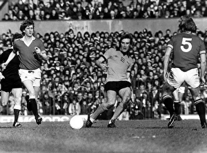 Steve Daley Manchester United v Wolves March 1976 Steve Daley sends a pass between Steve Daley Manchester United v Wolves March 1976 Steve Daley sends a pass between