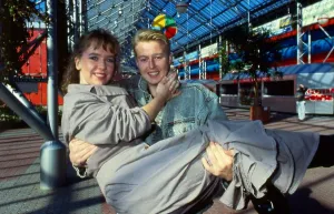 Susan Tully is lifted by Paul Ferguson at SECC October 1987 Susan Tully is lifted by Paul Ferguson at SECC October 1987