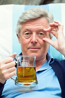 Television personality Michael Aspel. 29th May 1990 Television personality Michael Aspel. 29th May 1990