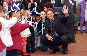 TONY BLAIR BRITISH PRIME MINISTER 8TH SEPTEMBER 1997 TONY BLAIR MEETS CHILDREN AT TONY BLAIR BRITISH PRIME MINISTER 8TH SEPTEMBER 1997 TONY BLAIR MEETS CHILDREN AT