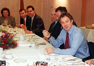 Tony Blair Prime Minister November 1998 Eating breakfast with Daily Record editor Tony Blair Prime Minister November 1998 Eating breakfast with Daily Record editor