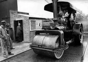 Traction engine steam roller Highland Lass at the public weighbridge belonging to Traction engine steam roller Highland Lass at the public weighbridge belonging to