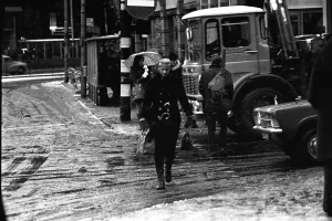 Traffic and pedestrains struggle against the snow on Grainger Street Traffic and pedestrains struggle against the snow on Grainger Street
