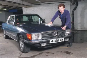 TRISTAN OLIVER WHO RUNS A CAR WASH BUSINESS IN FULHAM - POLISHING A MERCEDES TRISTAN OLIVER WHO RUNS A CAR WASH BUSINESS IN FULHAM - POLISHING A MERCEDES