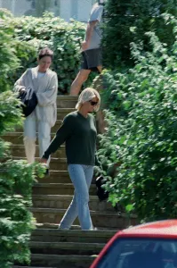 Ulrika Jonsson TV presenter September 98 Looking sad walking in the grounds of her Ulrika Jonsson TV presenter September 98 Looking sad walking in the grounds of her