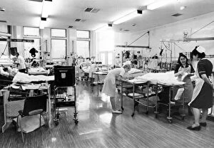 Images Dated 7th April 1986: As unwell as can be expected the intensive care unit at the Cardiff Royal Infirmary