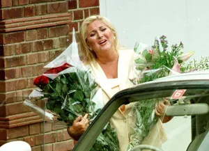 Vanessa Feltz TV Presenter in June 1999 arrives back at her Hampstead home today Vanessa Feltz TV Presenter in June 1999 arrives back at her Hampstead home today