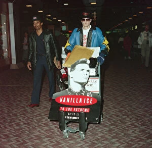 Images Dated 6th December 1990: Vanilla Ice at Heathrow Airport. 6th December 1990