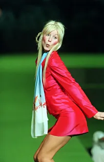 VIVIENNE WESTWOOD FASHIO SHOW LONDON FASHIO WEEK MODEL -DENISE VAN OUTEN VIVIENNE WESTWOOD FASHIO SHOW LONDON FASHIO WEEK MODEL -DENISE VAN OUTEN
