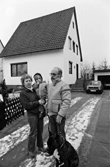 Images Dated 22nd January 1982: Volkswagen assembly line worker Peter Schredewitz at home in Wolfsburg, Germany