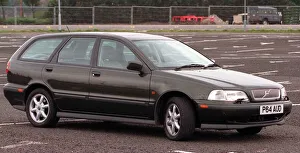 VOLVO V40 TURBO DIESEL ESTATE SEPTEMBER 1997 EXTERIOR VOLVO V40 TURBO DIESEL ESTATE SEPTEMBER 1997 EXTERIOR