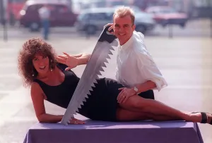 Wayne Dobson magician and Linda Lusardi 1990 ex-glamour model Wayne Dobson magician and Linda Lusardi 1990 ex-glamour model