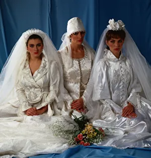 Wedding fashion, June 1991 Lisa Wilson, Lorraine Davidson Wedding fashion, June 1991 Lisa Wilson, Lorraine Davidson