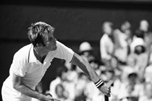 Wimbledon 1976. Roscoe Tanner playing Bjorn Borg. 1st July 1976 Wimbledon 1976. Roscoe Tanner playing Bjorn Borg. 1st July 1976