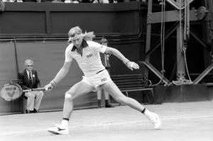 Wimbledon 80, 5th day. Borg v. Glickstein. June 1980 80-3345-016 Wimbledon 80, 5th day. Borg v. Glickstein. June 1980 80-3345-016