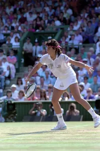 Wimbledon. Gabriella Sabatini v. Jennifer Capriati. July 1991 91-4353-104 Wimbledon. Gabriella Sabatini v. Jennifer Capriati. July 1991 91-4353-104