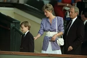 Images Dated 8th July 1991: Wimbledon Tennis. Princess Olana+Son, Prince William. July 1991 91-4292