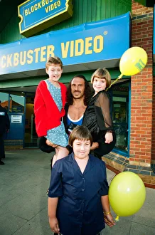 Mirror/0800to0899 00864/wolf gladiators opening new blockbuster video Mirror/0800to0899 00864/wolf gladiators opening new blockbuster video