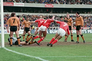 Images Dated 2nd May 1992: Wolverhampton Wanderers v Middlesbrough, final score 2-1 to Middlesbrough
