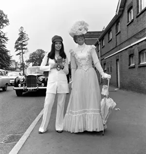 Women dressed up on the first day of Royal Ascot June 1970 70-05824-003 Women dressed up on the first day of Royal Ascot June 1970 70-05824-003
