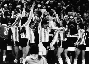 World Cup 1978 Final Holland versus Argentina Daniel Passarella lifts World Cup 1978 Final Holland versus Argentina Daniel Passarella lifts