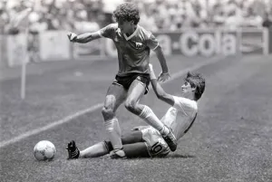World Cup final 1986 Quarter final Gary Lineker puts in a well timed 6 World Cup final 1986 Quarter final Gary Lineker puts in a well timed 6