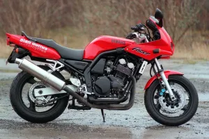 Yamaha fazer motorcycle Road Record February 1999 motoring supplement red motorbike Yamaha fazer motorcycle Road Record February 1999 motoring supplement red motorbike