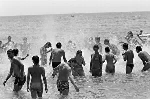 Images Dated 1st August 1986: Young people on holiday in Corfu on a Club 18-30 holiday