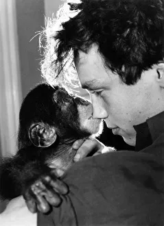 Zoo keeper Graeme Sheppard has been playing the unlikely role of mum' Zoo keeper Graeme Sheppard has been playing the unlikely role of mum'