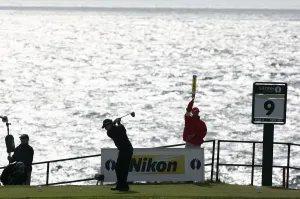 Tom Watson Golf Prints: Tom Watson On The 9th Tee