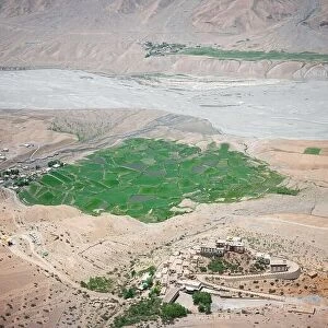 Images Dated 10th February 2008: Aerial view of Buddhist temple monastery Key (Ki Gompa) on a high cliff overlooking the confluence