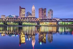 Images Dated 2nd November 2017: Columbus, Ohio, USA downtown skyline on the river at night